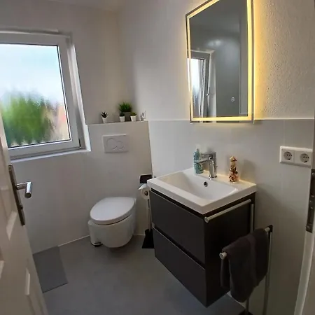 Hub 12 - Mit Balkon Hostal Karlsruhe